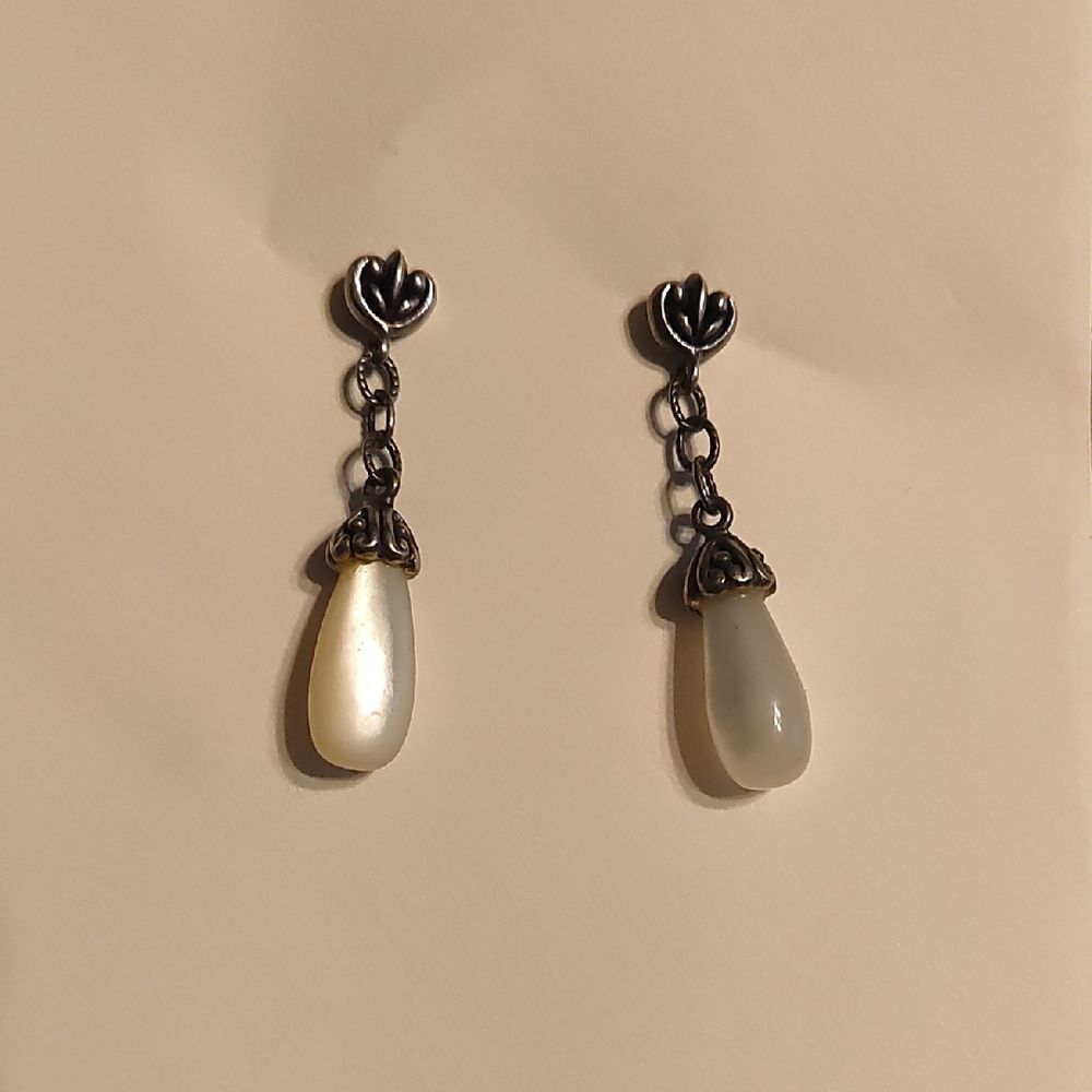 Sterling Silver Mother Of Pearl Drop Earrings